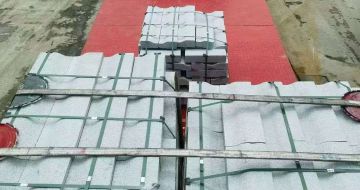 秦皇岛 芝麻白仿形加直形路沿石出货日常