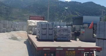 秦皇岛 芝麻白仿形路沿石，直形路沿石