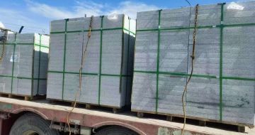 秦皇岛 芝麻白花岗岩地铺石装车日常