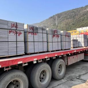 秦皇岛 芝麻灰地铺石出货日常