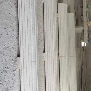 秦皇岛 花岗岩厂家带你看白麻花岗岩门楼大柱柱皮