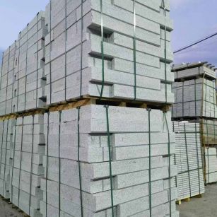 秦皇岛 芝麻白花岗岩路沿石，路缘石，路肩石，道牙，立缘石，马路牙子，街沿石，侧石等