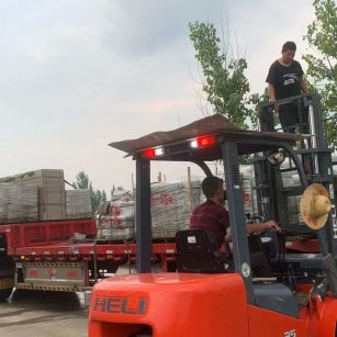 秦皇岛 黄金麻冰裂纹，地铺石装车