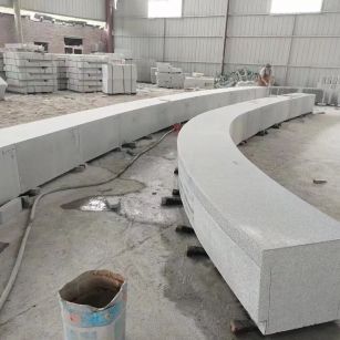 秦皇岛芝麻白花岗岩石板材 园林光面弧形坐凳