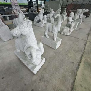 秦皇岛 芝麻白花岗岩造型立体雕刻——十二生肖