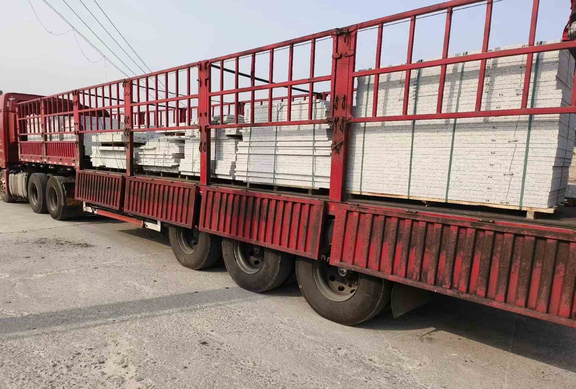 秦皇岛 白麻荔枝面外墙干挂，工厂装车日常