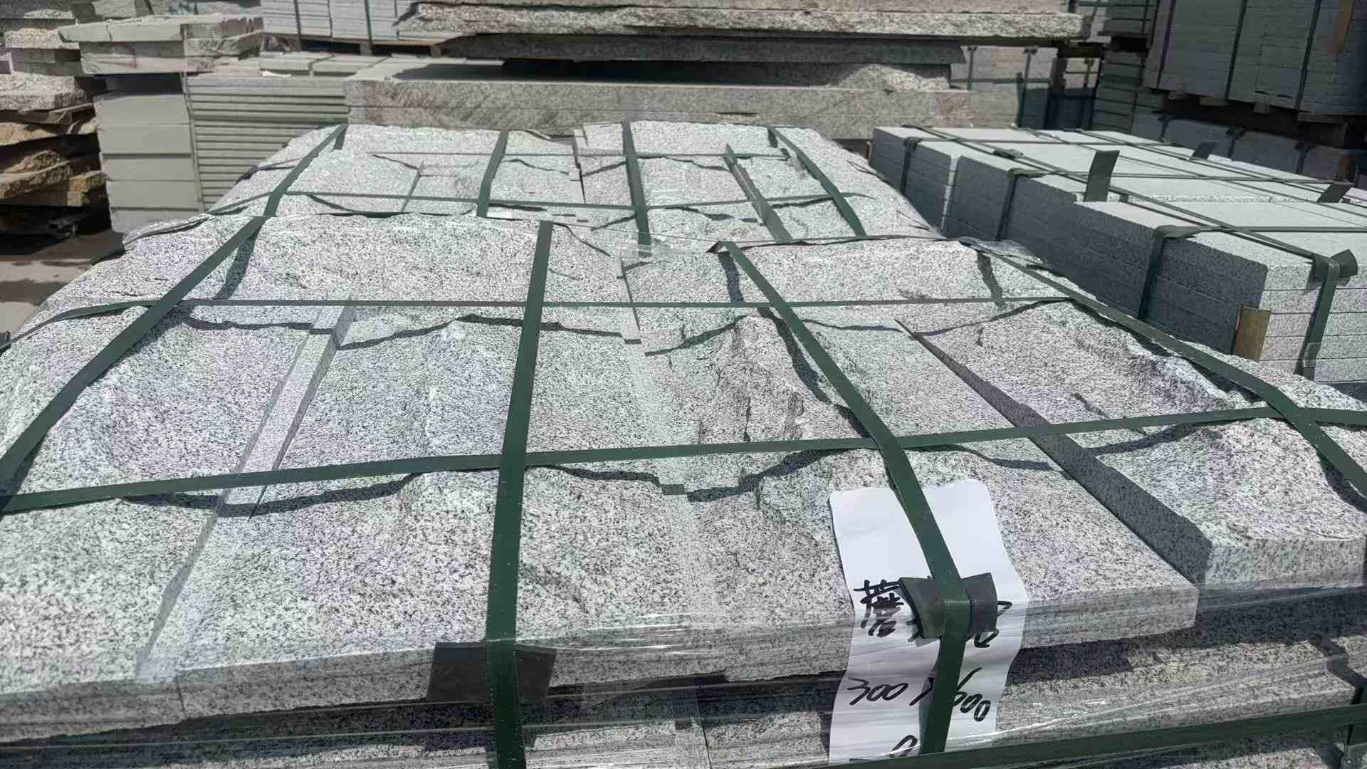 秦皇岛 芝麻白蘑菇石成品