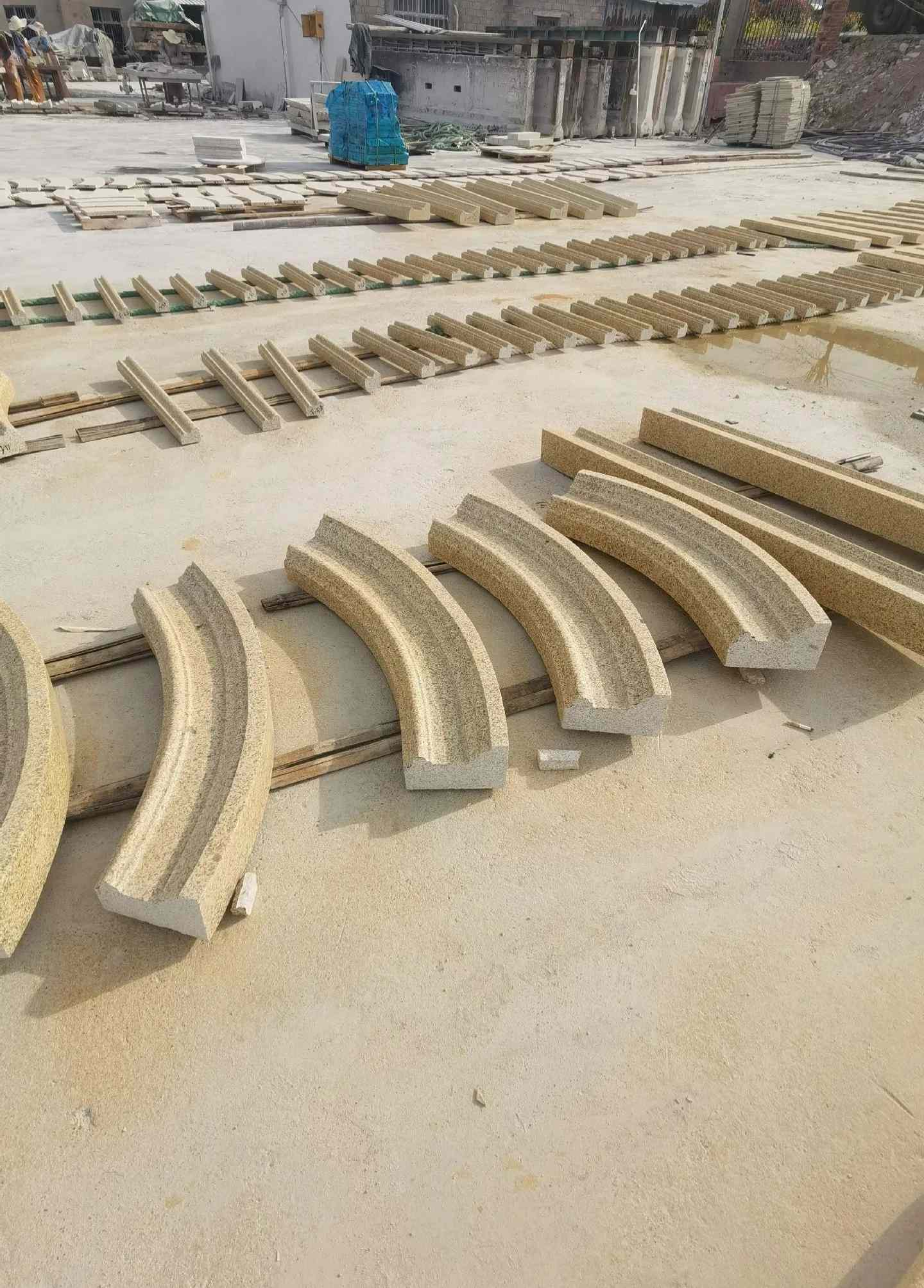 秦皇岛 黄金麻花岗岩别墅线条