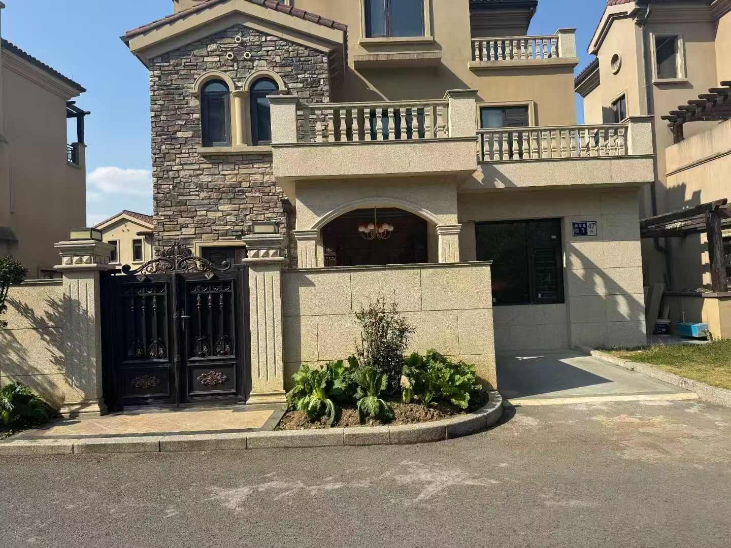 秦皇岛黄金麻别墅案例展示