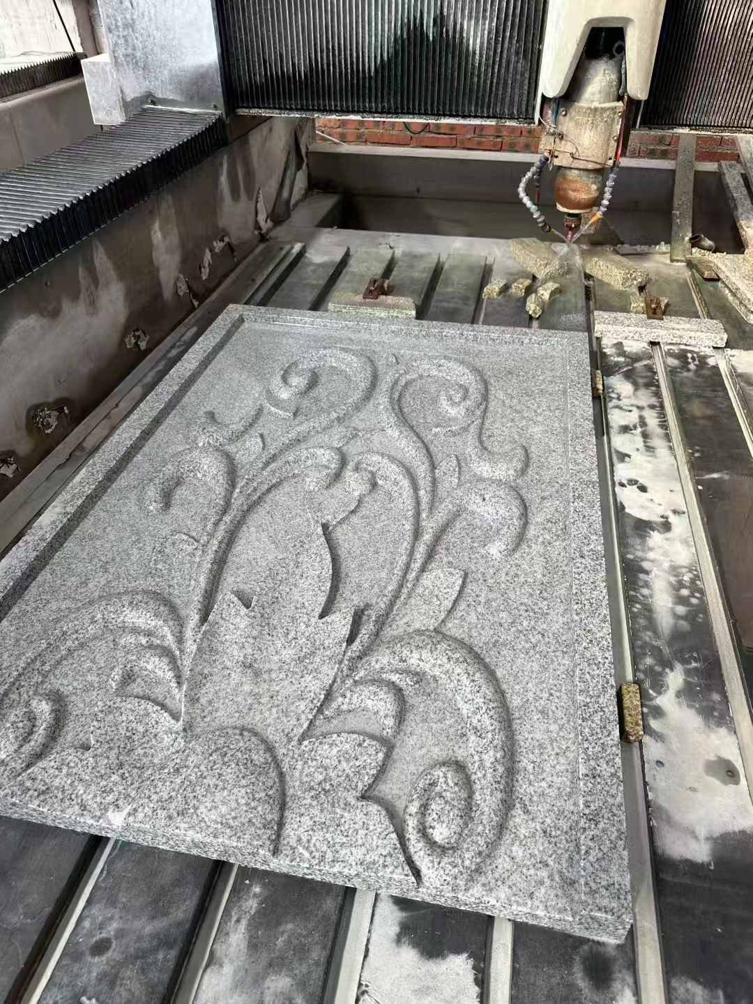 秦皇岛 白麻别墅干挂雕花板