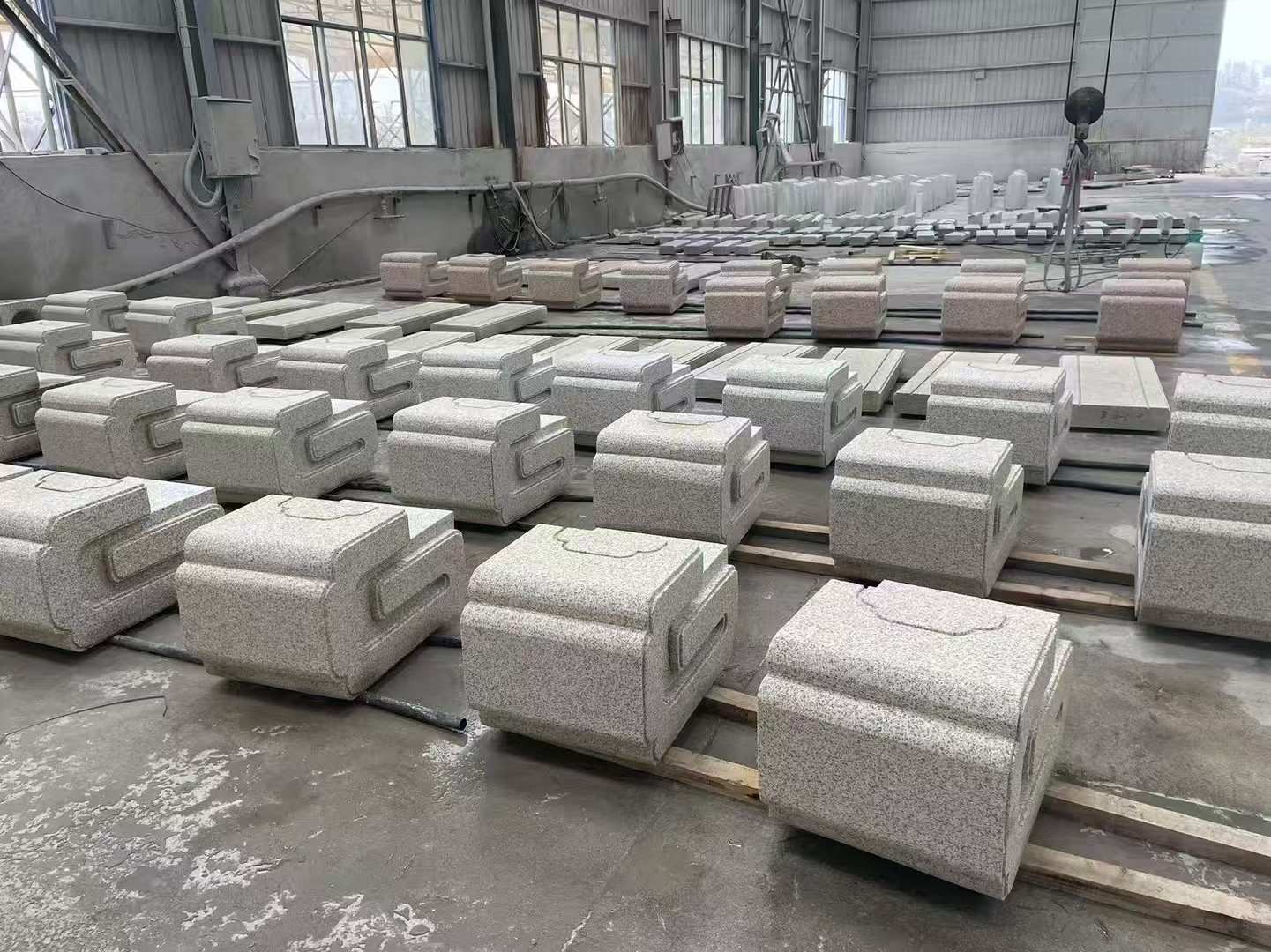 秦皇岛 白麻花岗岩异形加工-石凳，坐凳