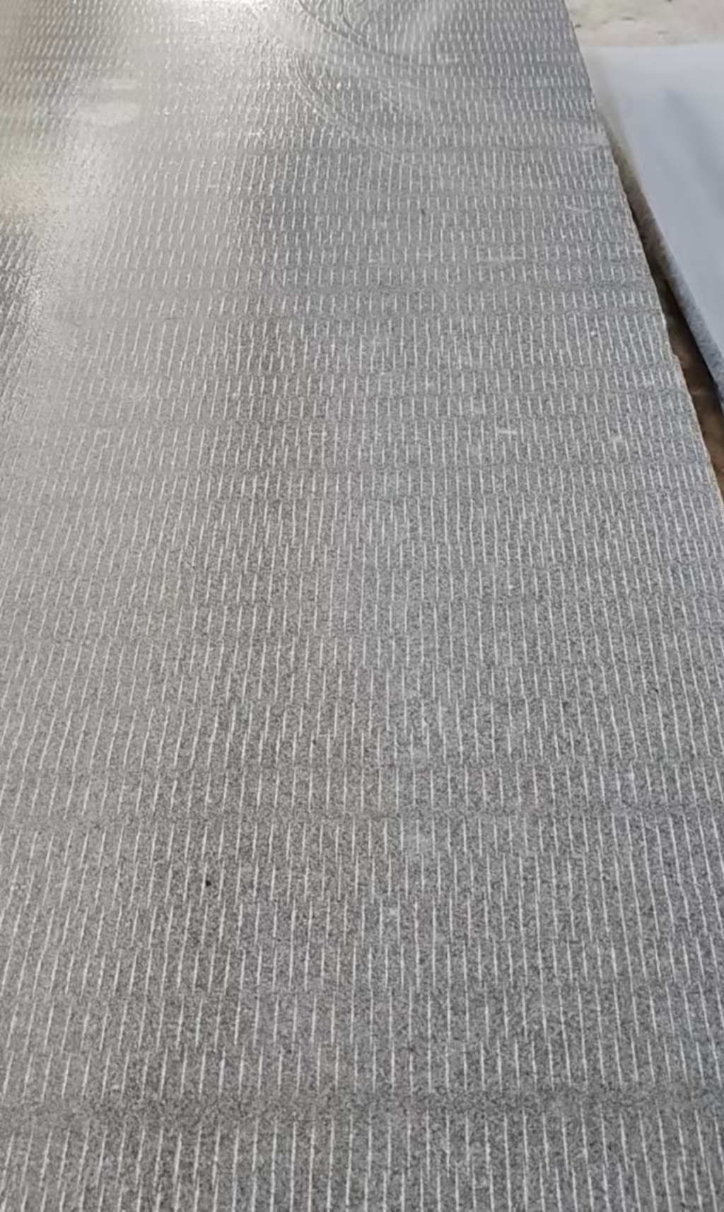 秦皇岛 芝麻灰花岗岩斧剁面，刀斩面