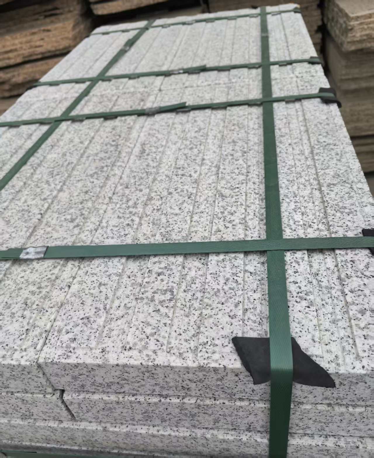 秦皇岛 白麻花岗岩直行盲道石，盲条，地铺石