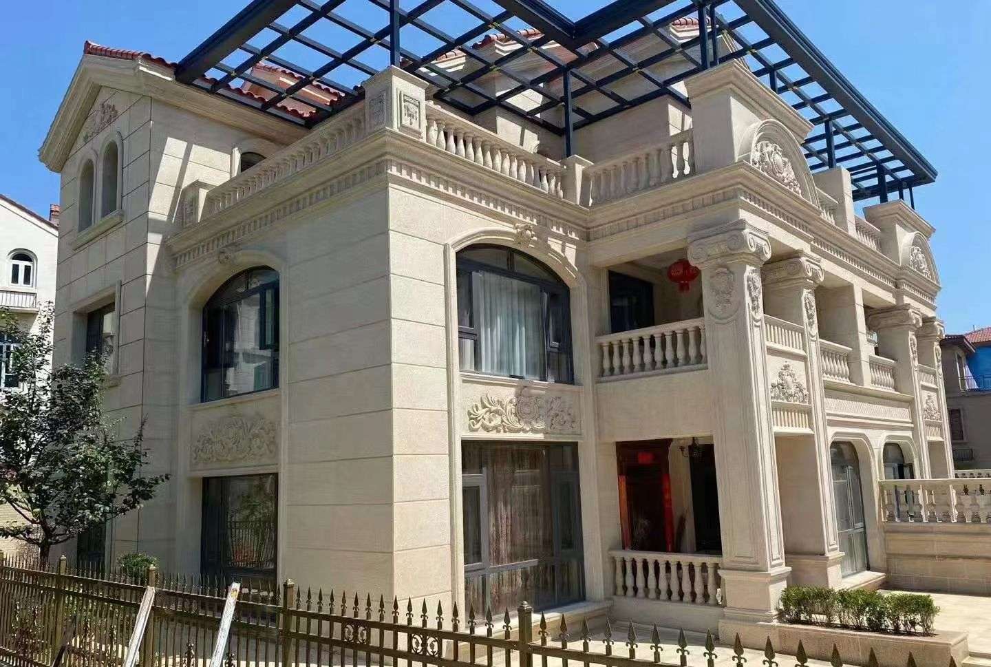 秦皇岛 黄金麻花岗岩荔枝面别墅外墙干挂