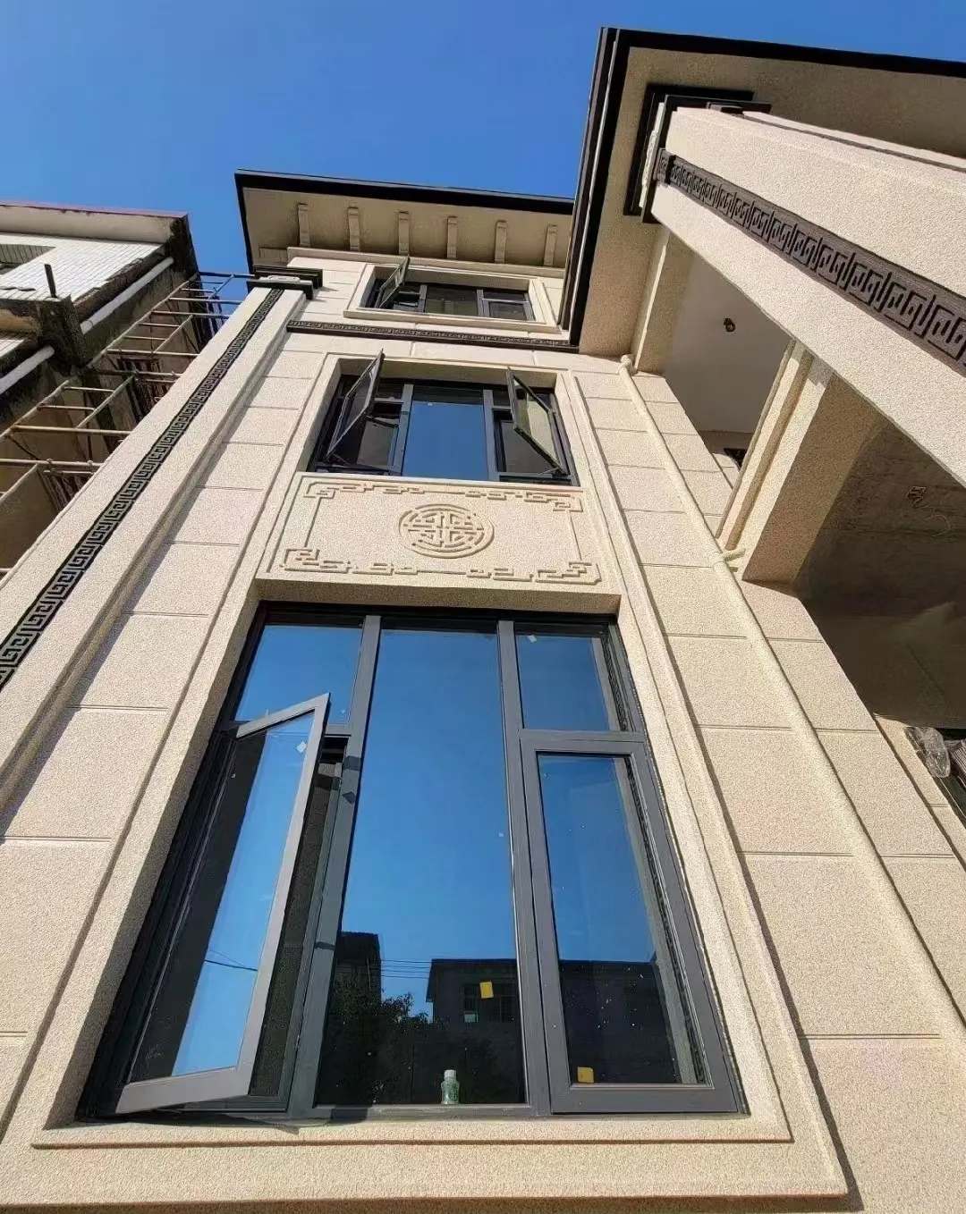 秦皇岛 黄金麻荔枝面别墅外墙干挂效果展示