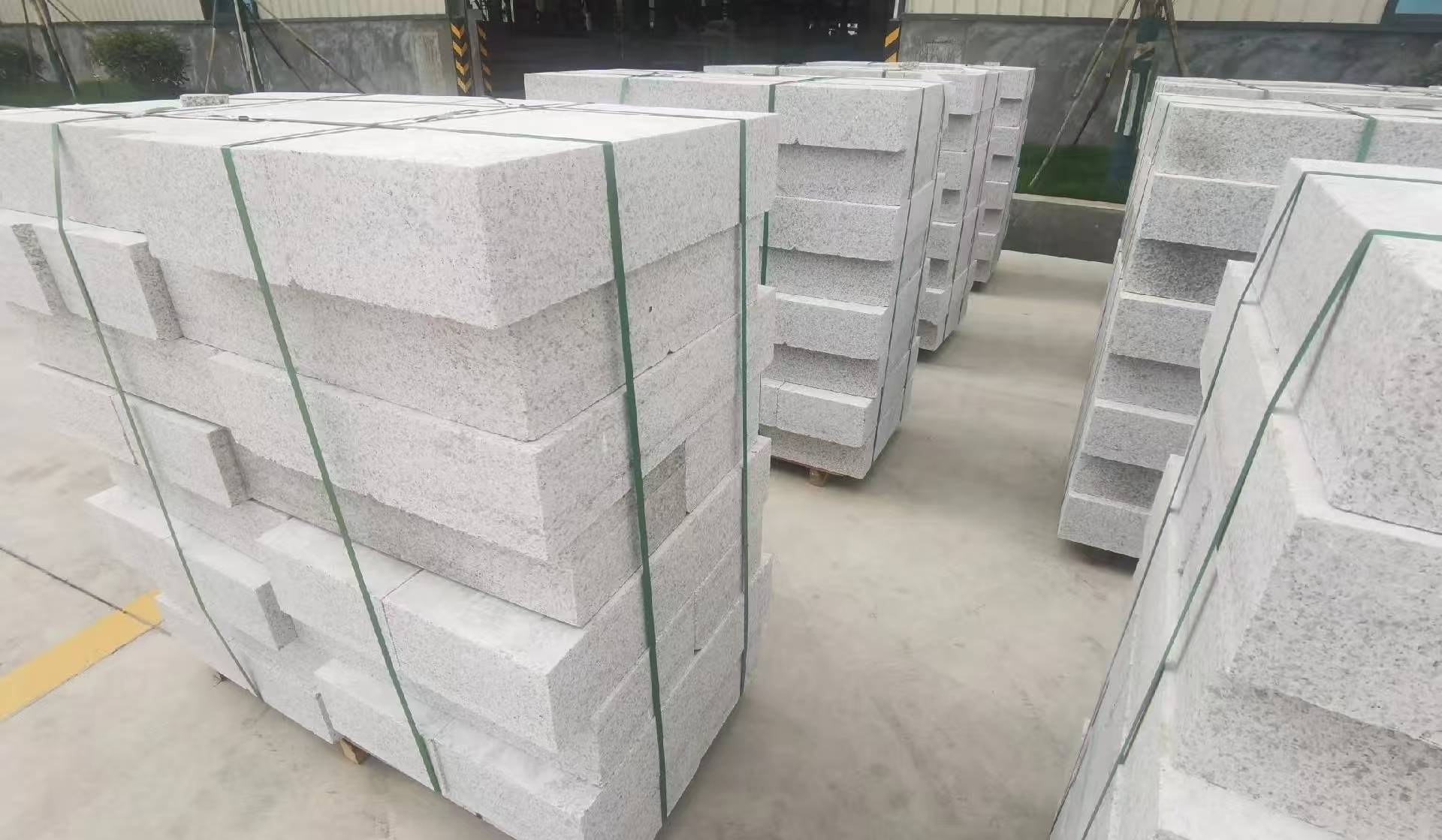 秦皇岛 白麻花岗岩路沿石，立缘石，平缘石，路牙石，道牙石，马路牙子等